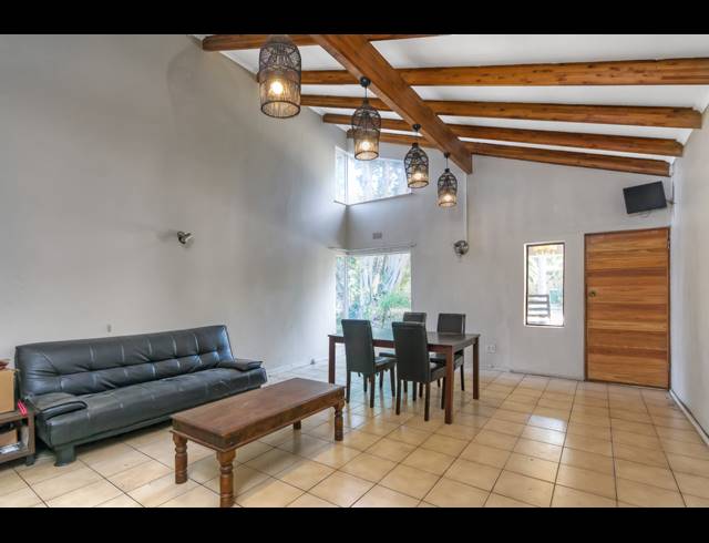 6 BEDROOM HOUSE FOR SALE IN WOODMEAD